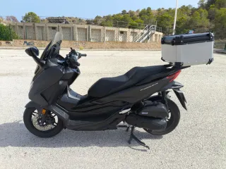 HONDA FORZA 125