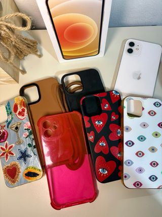 iPhone 12 64GB blanco + Fundas