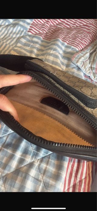 Riñonera Gucci GG Supreme