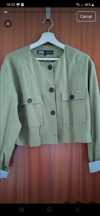 Chaqueta Zara verde