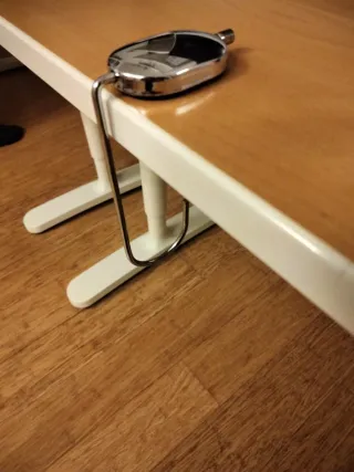 Colgador de bolso plateado