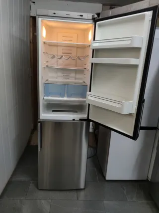 Nevera Siemens Inox Clase A+ 200x60cm con garantia