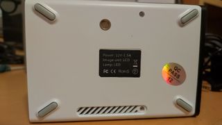 Proyector LED 740p Blanco y Negro