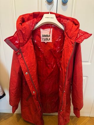Abrigo acolchado BIMBA Y LOLA rojo
