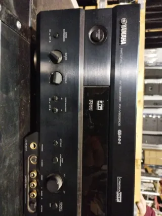 Amplificador hi-fi AV Yamaha RX-V620RDS reparar