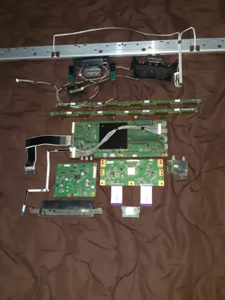 TV Sony modelo KD - 43XE7096