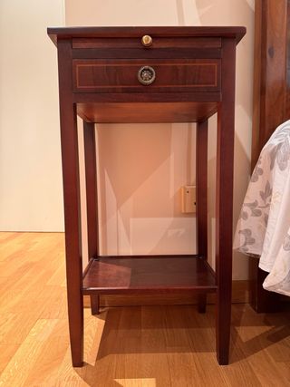 2 Mesitas de Noche Madera