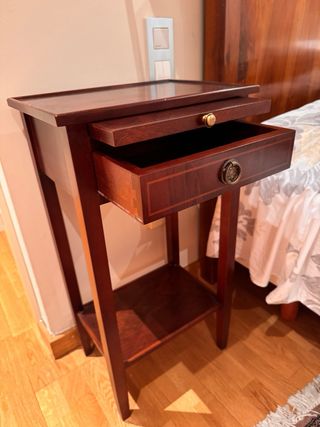 2 Mesitas de Noche Madera