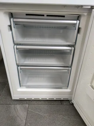 Frigorífico Bosch Combi Clase A+ 185x60cm garantía