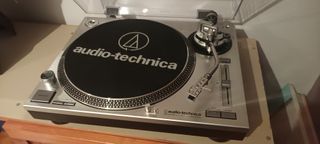 Giradischi Audio-Technica Argento e Nero