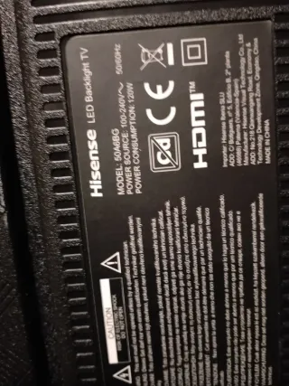 Soportes TV Hisense 50A6BG con Tornillos