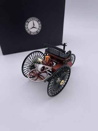 Maqueta Mercedes-Benz Motorwagen 1886