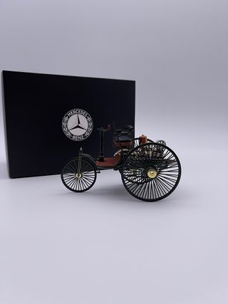 Maqueta Mercedes-Benz Motorwagen 1886