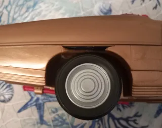 El Último Gran Héroe. Coche y figuras