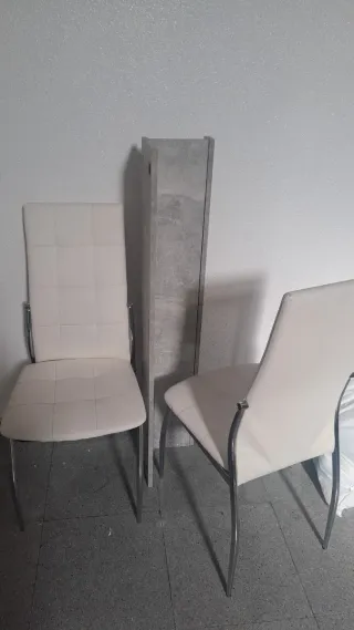 Juego de 2 Sillas Blancas
