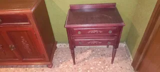 Mesita de noche/entrada madera