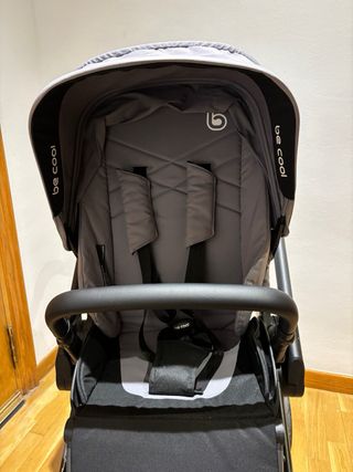 Carrito Stratos 2 piezas. Capazo y silla de paseo.
