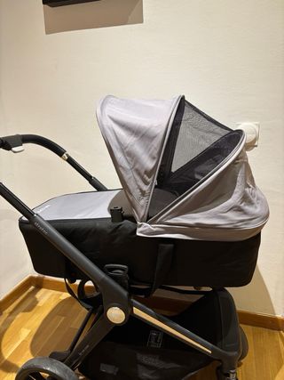 Carrito Stratos 2 piezas. Capazo y silla de paseo.