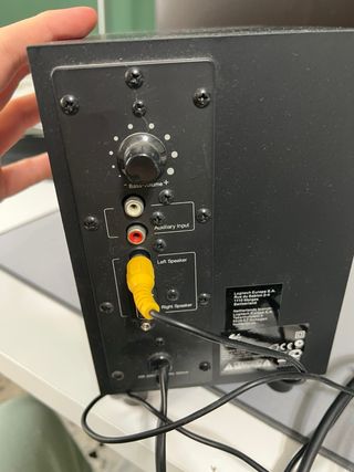 Altoparlanti Logitech con scatola