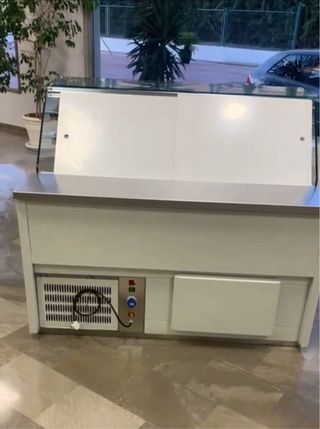 Vitrina refrigerada pastelería