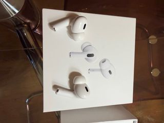 Apple AirPods 2ª Gen