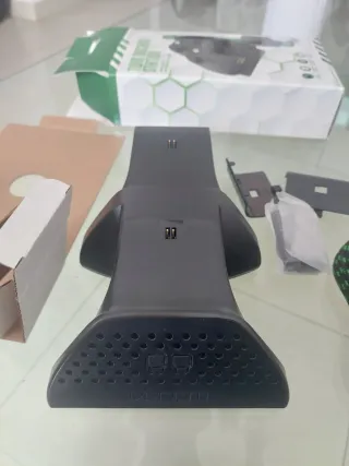 Base di ricarica doppia Venom per Xbox Series X/S