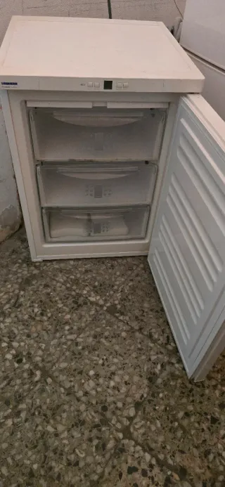 Congelador Liebherr 3 cajones 85x60