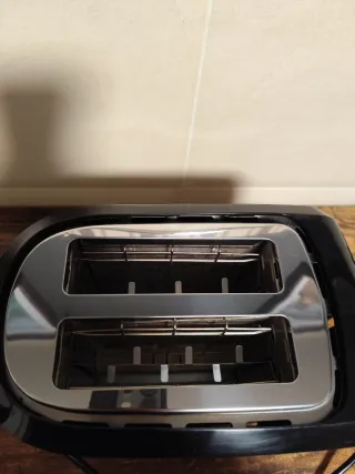 Tostadora Beko Negra