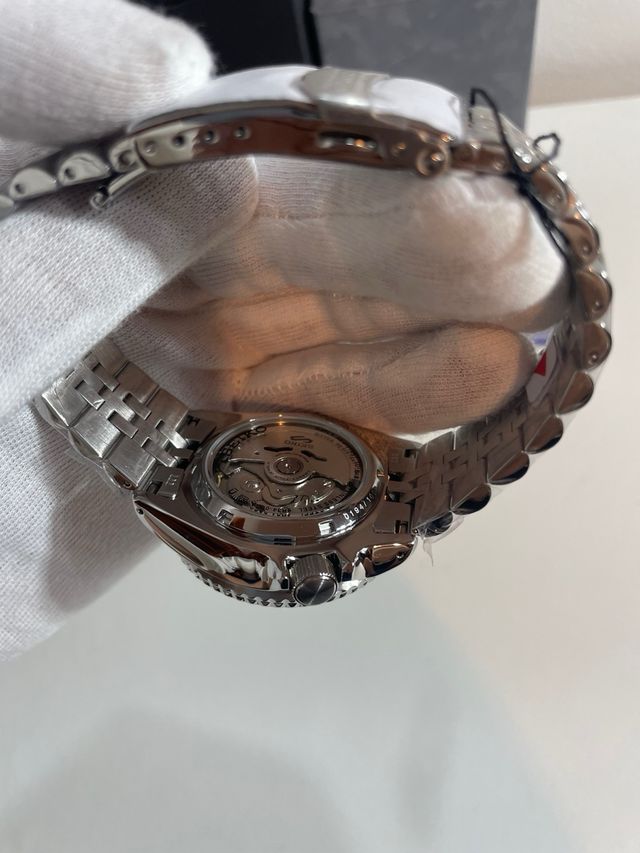 Seiko 5 Sports GMT ice blue E.L Reloj hombre nuevo