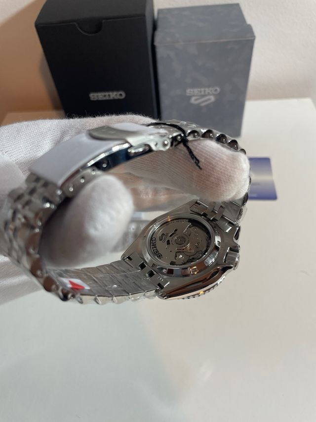 Seiko 5 Sports GMT ice blue E.L Reloj hombre nuevo