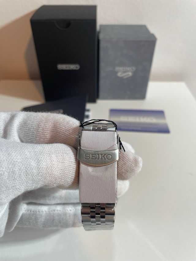 Seiko 5 Sports GMT ice blue E.L Reloj hombre nuevo