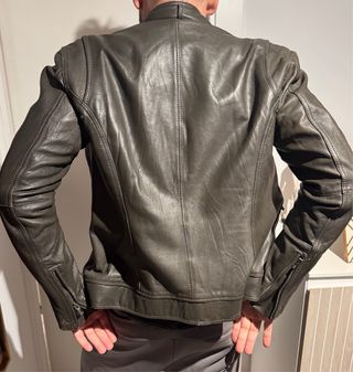 Chaqueta de cuero verde oliva / gris