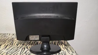 Monitor LG 22" Full HD