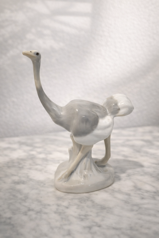 Figura avestruz de porcelana Maestre S A