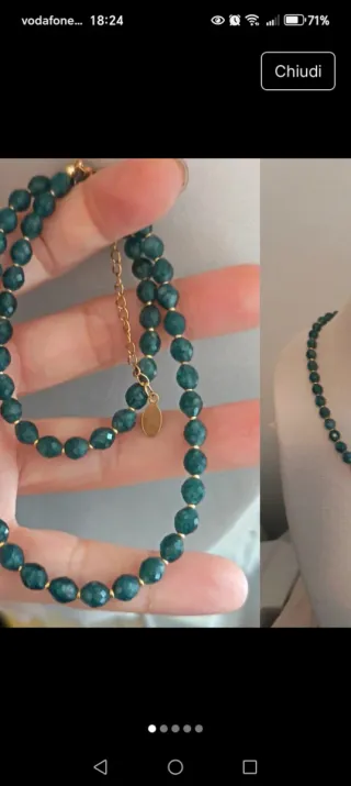 Collana con calcedonio verde e dettagli oro