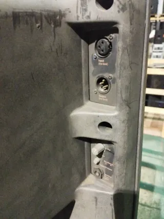 Subwoofer JBL Eon 15 Gris