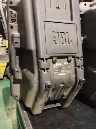 Subwoofer JBL Eon 15 Gris