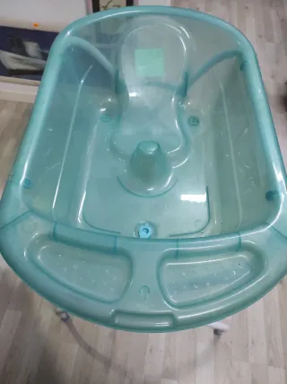 Bañera para bebé con soporte