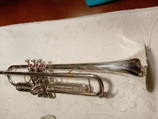 Trompeta Yamaha Xeno 8335 RGS