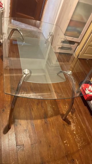 Mesa de cristal moderna para salón