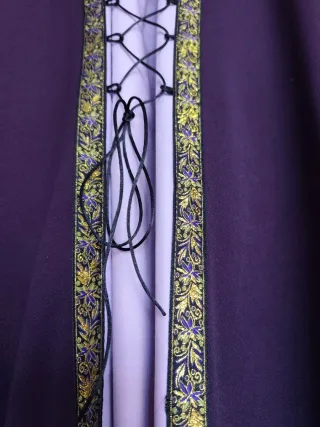 Vestido Medieval Morado