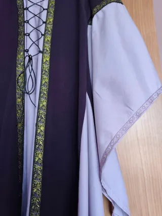 Vestido Medieval Morado