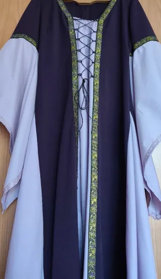 Vestido Medieval Morado