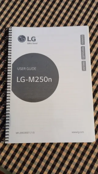 LG K10 2017 M22 Negro.
