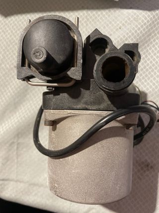 Bomba agua caldera junkers zw24 AE 23