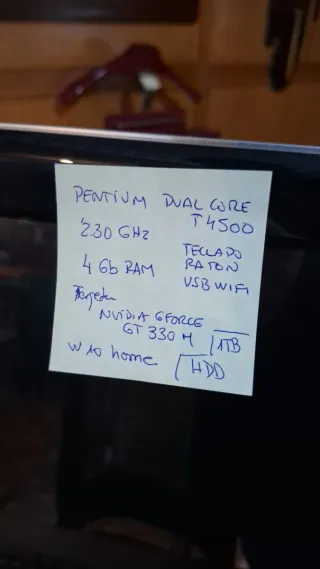 Ordenador Táctil con Mesa y Silla