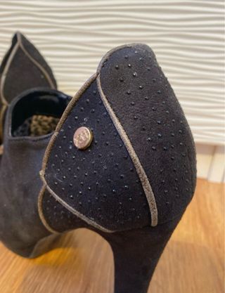 Botines Xti Tacón Negro