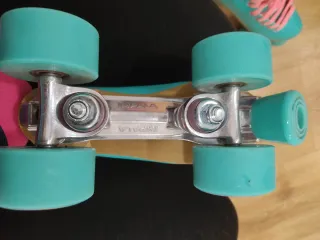 Patines Impala 4 ruedas Talla 35 Casi Nuevos