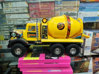 Camión Hormigonera Karpan 822