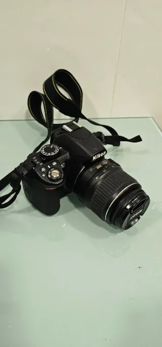 Cámara Nikon D3100 Negra